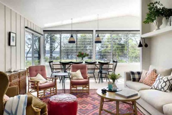 Colorful Beach Retreat With Mid Century Acessories Colorful Beach Retreat With Mid Century Acessories