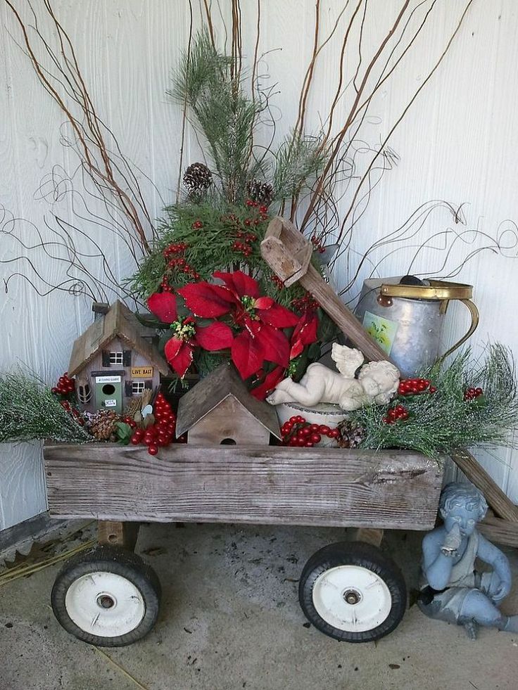 40 Comfy Rustic Outdoor Christmas Décor Ideas | DigsDigs