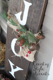 Comfy Rustic Outdoor Christmas Decor Ideas - DigsDigs