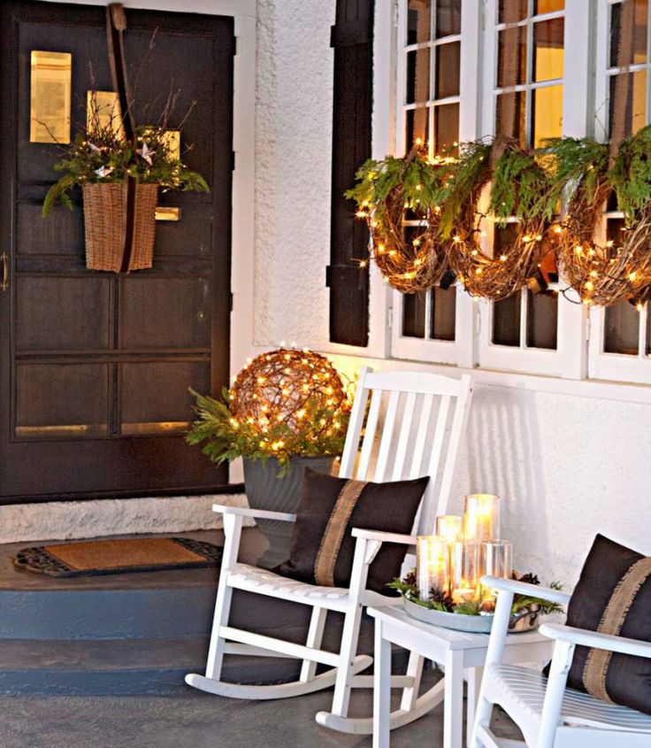 40 Comfy Rustic Outdoor Christmas Décor Ideas  DigsDigs