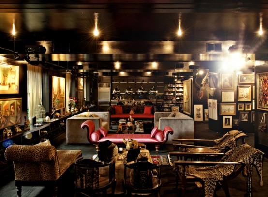 Completely Black Apartment Design