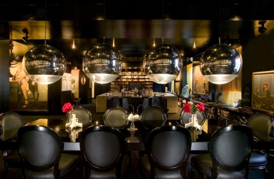 Completely Black Apartment Design