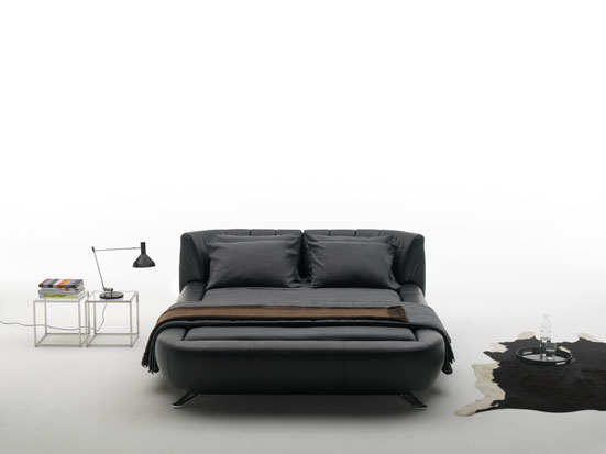 New Contemporary Bed Design by Hugo de Ruiter | DigsDigs