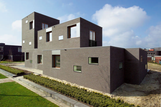 Contemporary Dutch House Design – House In Museumlaan by Cino ...