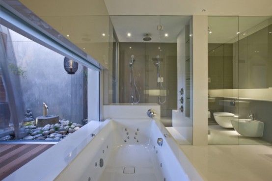 Contemporary House With Stainless Steel Kitchen Contemporary House With Stainless Steel Kitchen