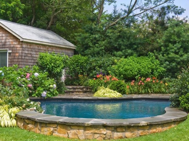 53 Cool Backyard Pond Design Ideas | DigsDigs