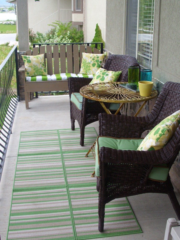 30 Cool Small Front Porch Design Ideas | DigsDigs