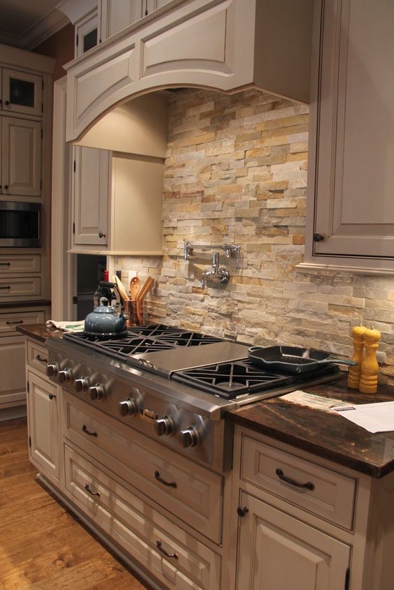 29 Cool Stone And Rock Kitchen Backsplashes That Wow - DigsDigs