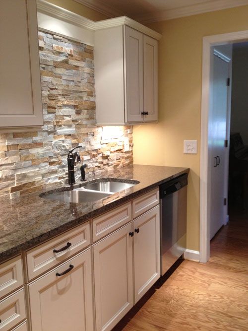 Cool Stone And Rock Kitchen Backsplashes That Wow