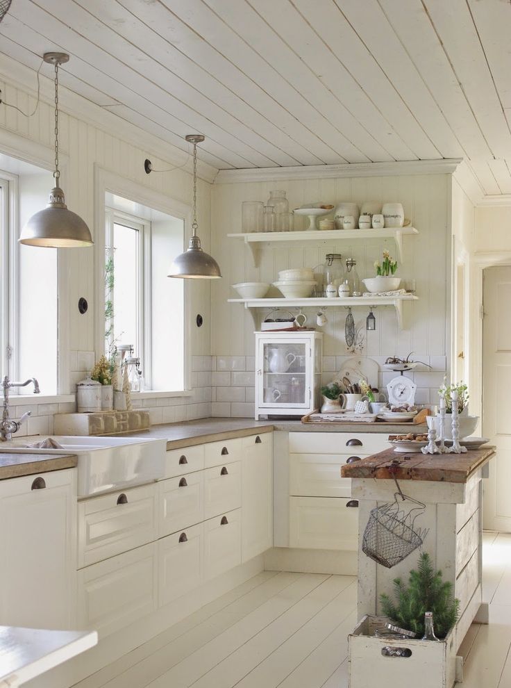 Creatice Country Farmhouse Kitchen Decorating Ideas with Simple Decor