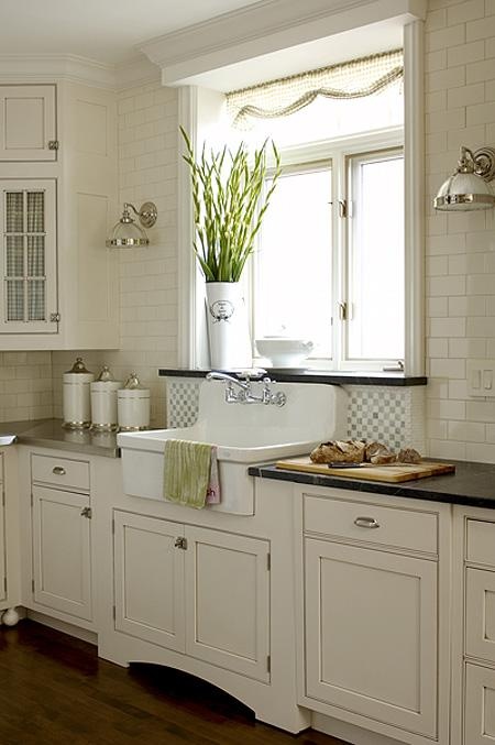 35 Cozy And Chic Farmhouse Kitchen Décor Ideas  DigsDigs