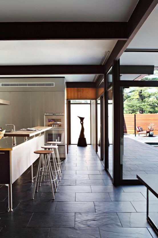 Cozy Meyerhofer Residence In Warm Shades And Colors