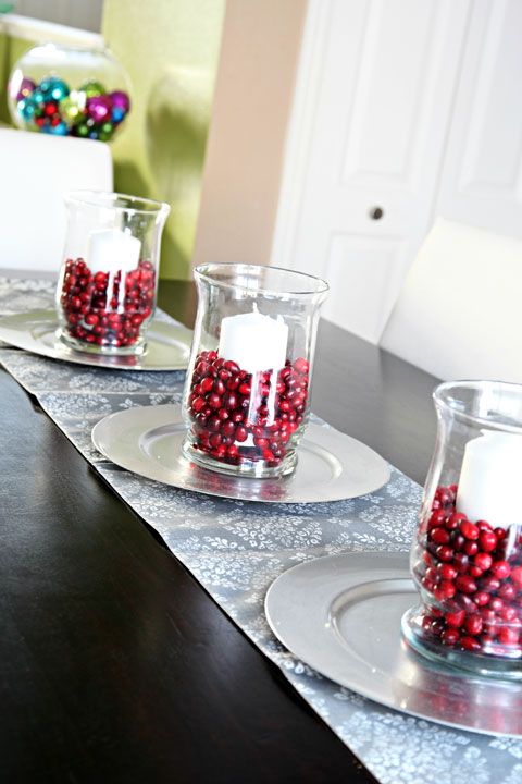 46 Cranberry Christmas Décor Ideas - DigsDigs