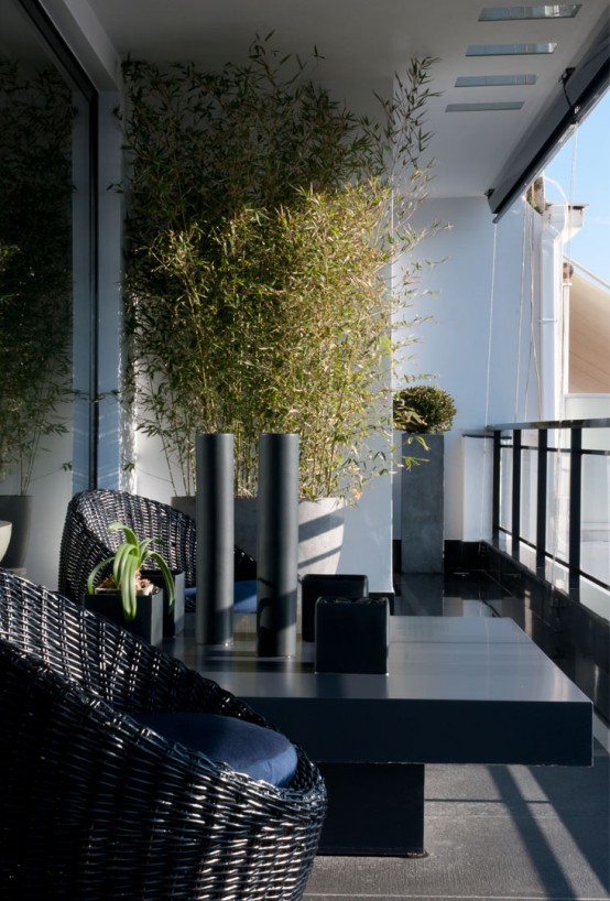 Dramatic And Luxurious Apartment In Dark Colors Dramatic And Luxurious Apartment In Dark Colors