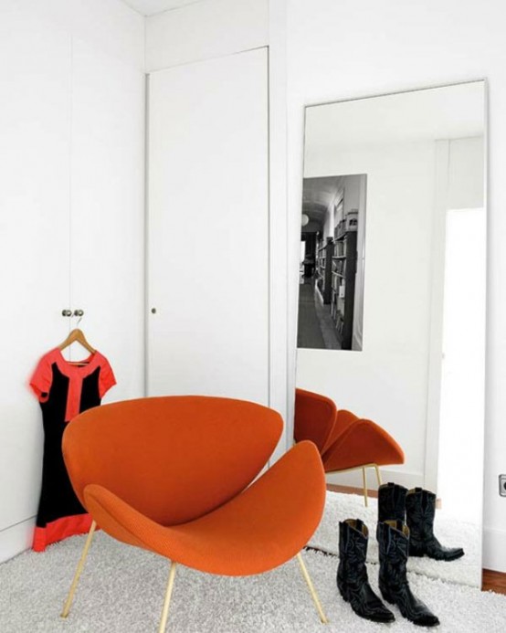 Dramatic Colorful Apartment With Vintage Pieces