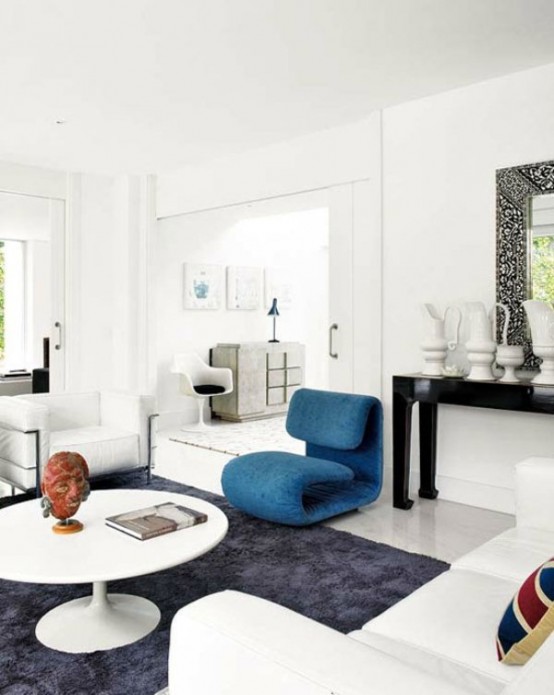 Dramatic Colorful Apartment With Vintage Pieces
