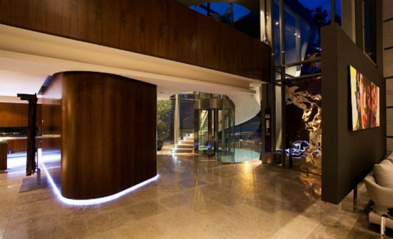 Dramatic House Complex In Minimalist Style