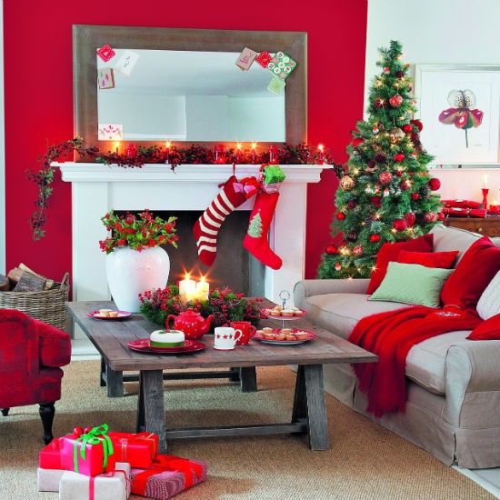 55 Dreamy Christmas Living Room D?cor Ideas - DigsDigs
