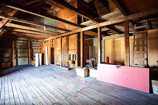 Extremly Large Townhouse