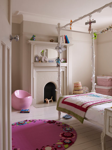 Fun And Modern Girl Bedroom