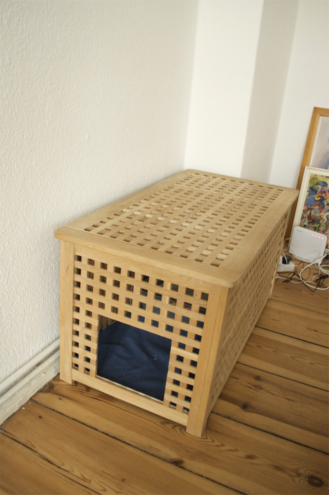 24 Functional Ways To Rock IKEA Hol Table In Your Decor | DigsDigs
