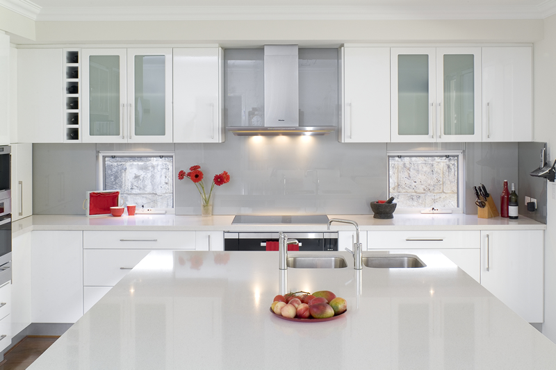 Glossy White Kitchen Design Trend - DigsDigs