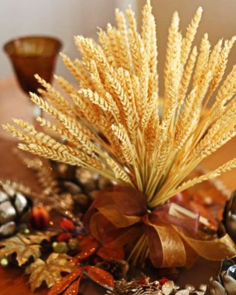 35 gold thanksgiving d 233 cor ideas digsdigs 35 gold thanksgiving d 233 cor ideas digsdigs