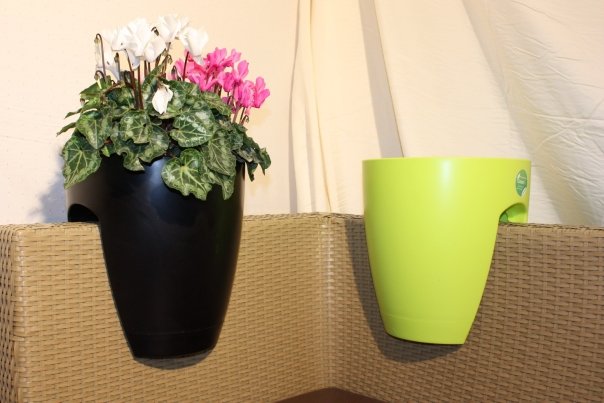balcony planters,balcony pots,contemporary planters,contemporary pots,cool planters,greenbo,modern planters,modern pots,planter pots,planters,pots