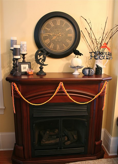 70 Great Halloween Mantel Decorating Ideas DigsDigs 70 Great Halloween Mantel Decorating Ideas DigsDigs