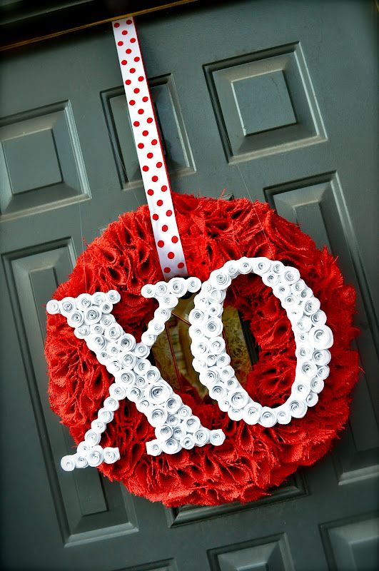 Hot Red Valentine Decor Ideas