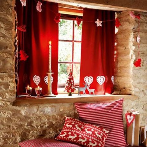 Hot Red Valentine Decor Ideas