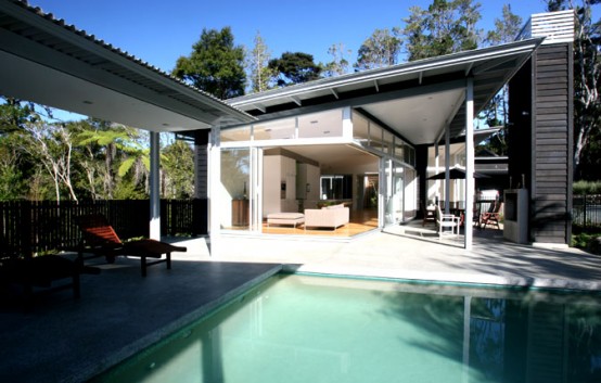 House Designed As Series Of Glass And Timber Pavilions