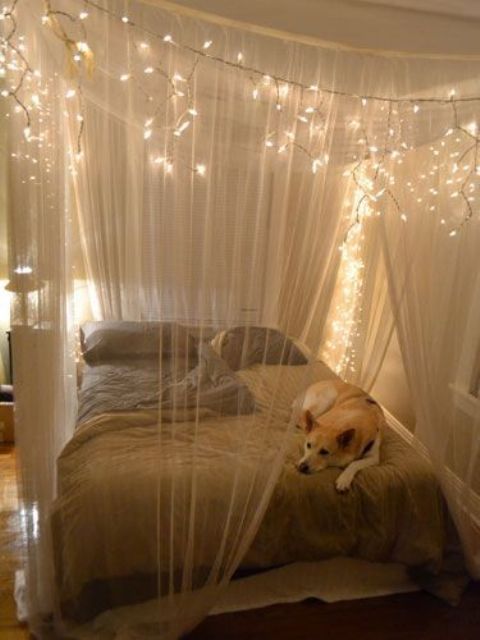 How To Use String Lights For Your Bedroom: 32 Ideas