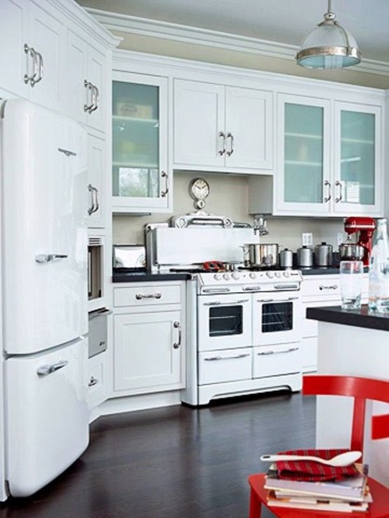 39 Inspiring White Kitchen Design Ideas - DigsDigs