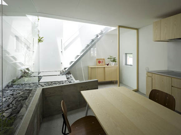 contemporary japanese architecture,garden room,japanese house design,minimalist japanese house,modern japanese house design,suppose design office,small house designs