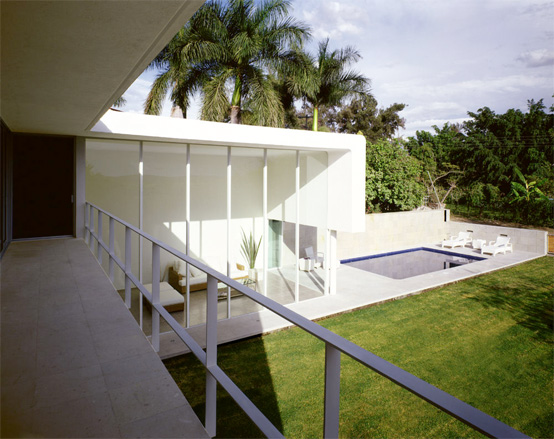 Los Amates Modern House In Mexico