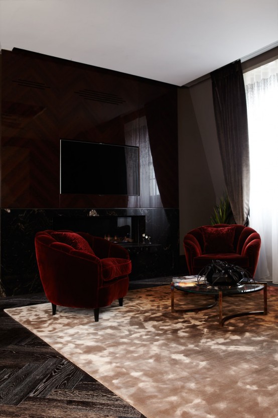 Luxury London Penthouse Infused With Impressive Dark Hues