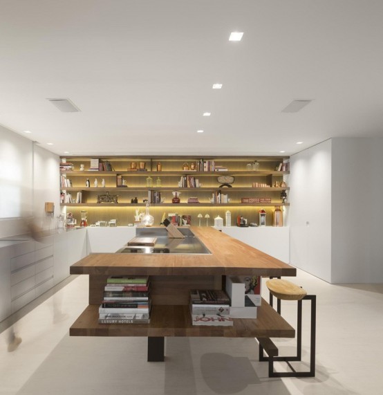 Luxury Rio Apartment With Expansive Views Of The Ocean