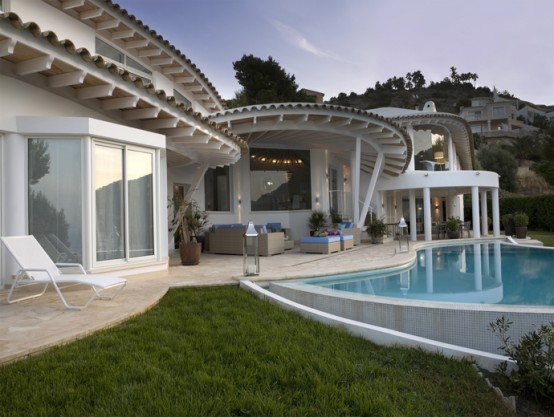 واجهات فلل فخمه luxury-villa-in-a-contemporary-neutral-scheme-16-554x417.jpg