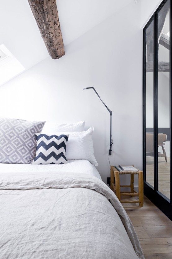 Minimalist 18th Century Apartment With A Scandinavian Feel Minimalist 18th Century Apartment With A Scandinavian Feel