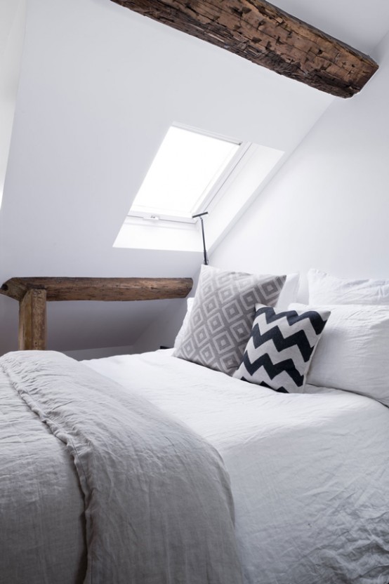 Minimalist 18th Century Apartment With A Scandinavian Feel Minimalist 18th Century Apartment With A Scandinavian Feel