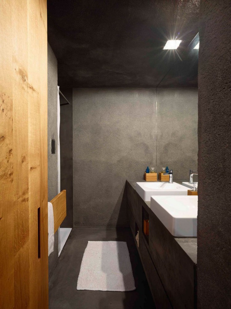 Minimalist And Rough Concrete Tower In The Forest