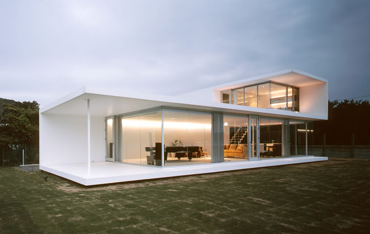 Minimalist House in Minami Boso  DigsDigs