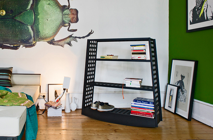 Minimalist Topple Rocking Shelf | DigsDigs