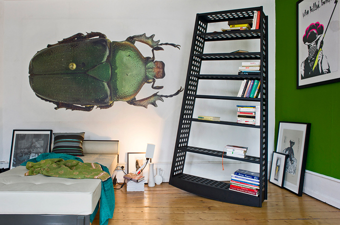 Minimalist Topple Rocking Shelf | DigsDigs