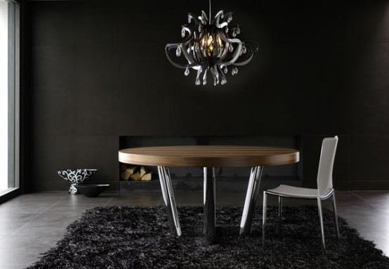 Modern And Luxurious Dinner Table_