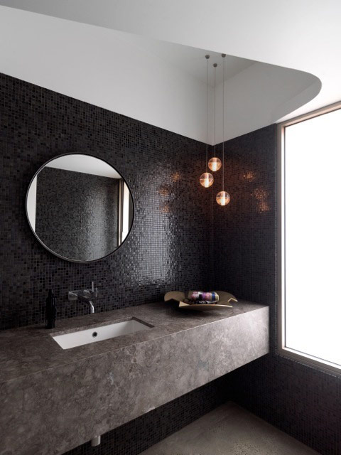 Modern And Spacious Beach Black And White House