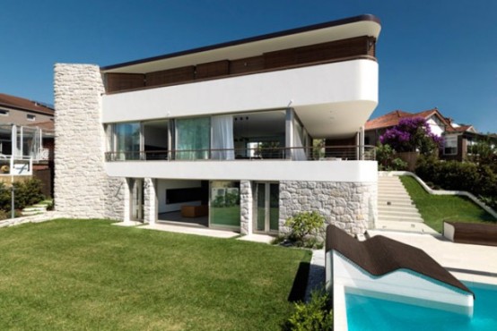 Modern And Spacious Beach Black And White House