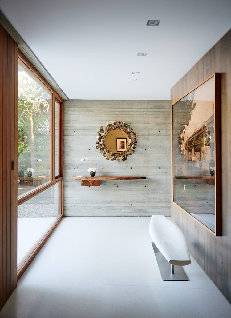 Modern And Stylish Home Embracing The Surroundings