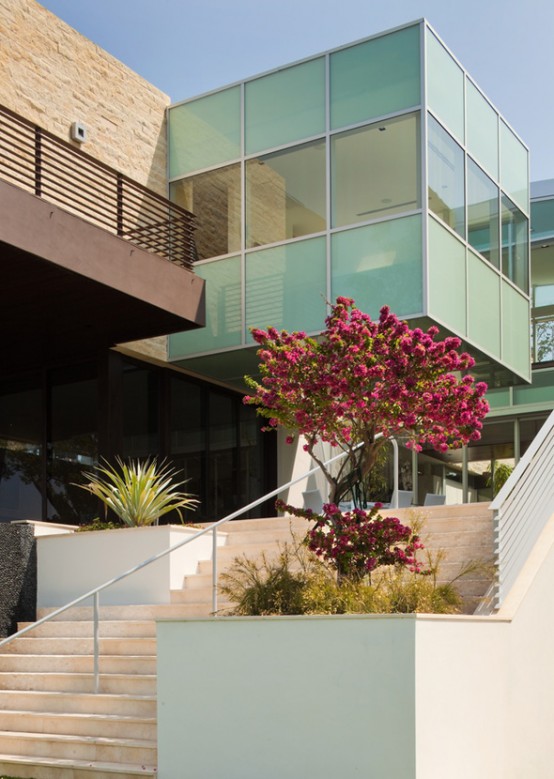 Modern Home Overlooking The Water